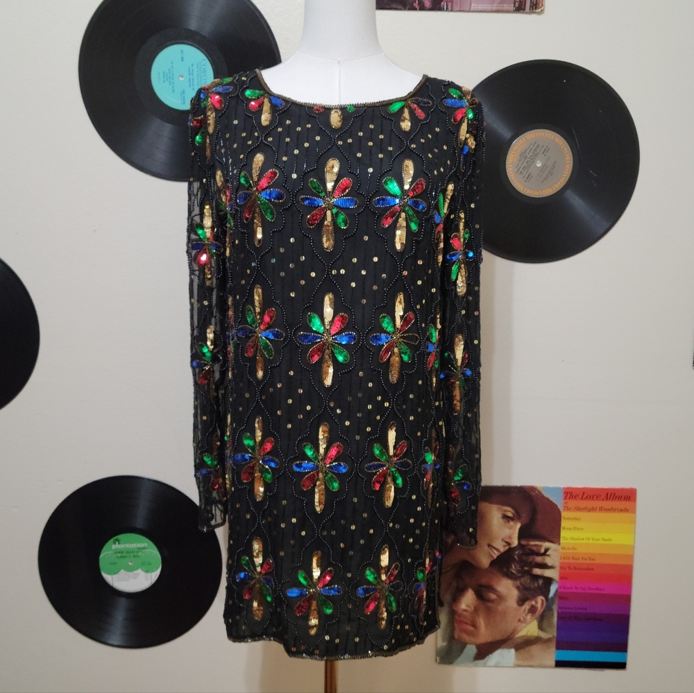 Vintage Long Sleeve Embellished Floral Silk Tunic